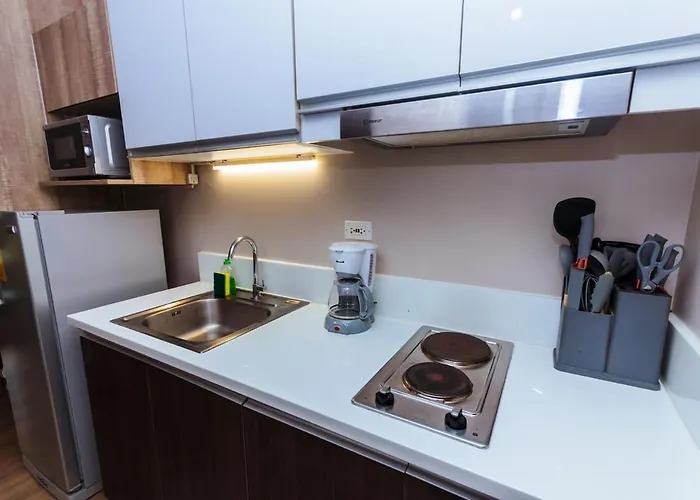 Apartment Modern One Br Makati Swim Gym Parking Netflix Fast 2428 Manila