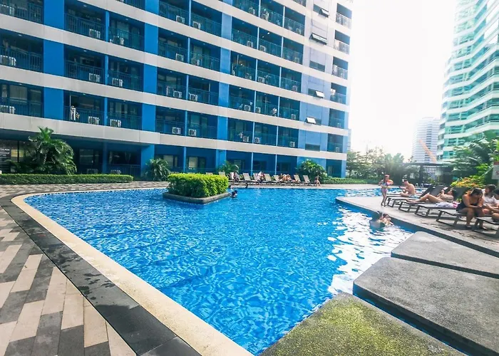Modern One Br Makati Swim Gym Parking Netflix Fast 2428 Apartment Manila