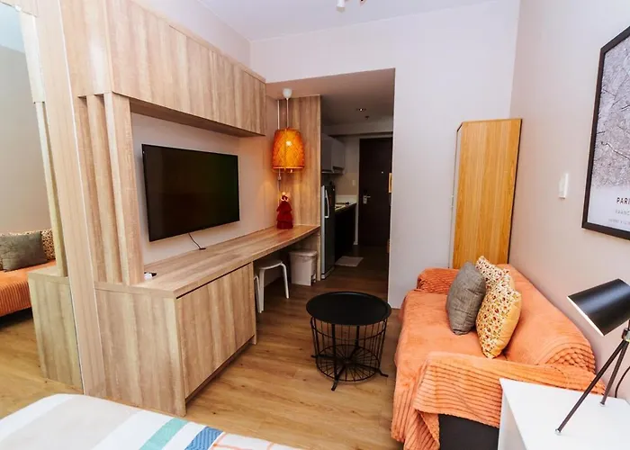 Modern One Br Makati Swim Gym Parking Netflix Fast 2428 *