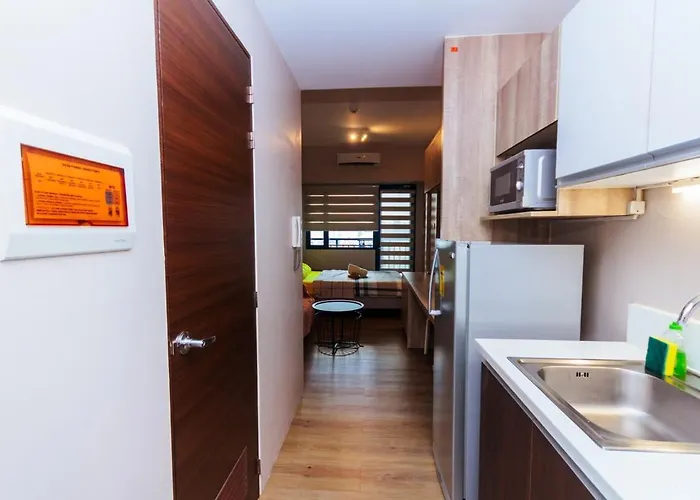 Modern One Br Makati Swim Gym Parking Netflix Fast 2428 *