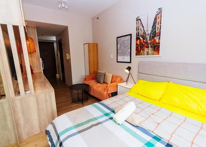 Apartment Modern One Br Makati Swim Gym Parking Netflix Fast 2428 *