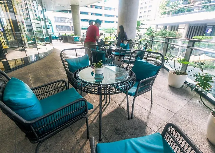 Apartment Modern One Br Makati Swim Gym Parking Netflix Fast 2428 *